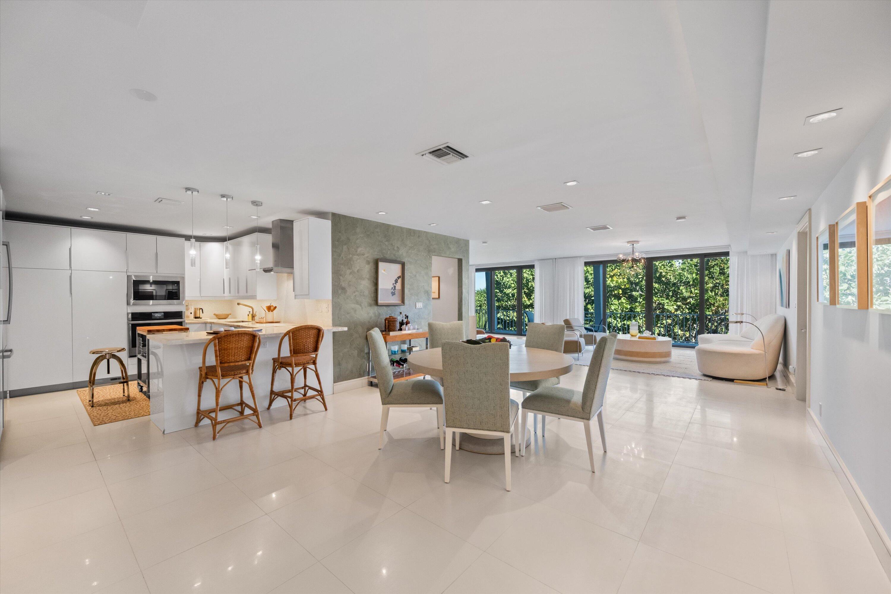Image 1: Dining Area/Kitchen