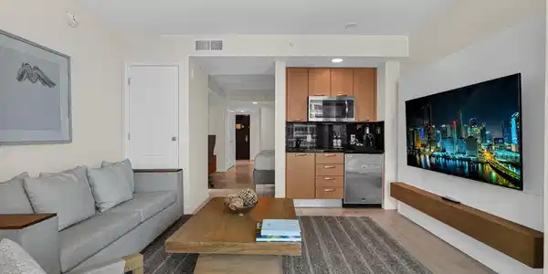 Image 4: 10-web-or-mls-DSC09331