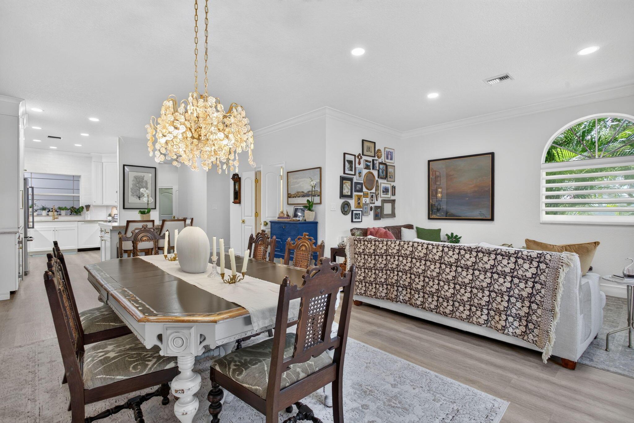 Image 4: 24-web-or-mls-2025-9375