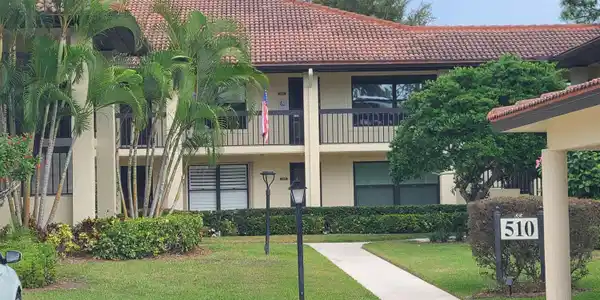 510 SW South River Drive