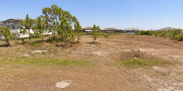 Image 2: 15068 Aquarius Circle, Port Charlotte, F