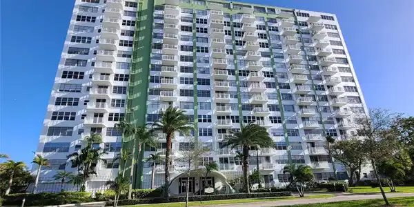 2100 Sans Souci Blvd