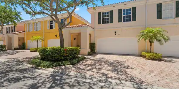 70 Tall Oaks Circle