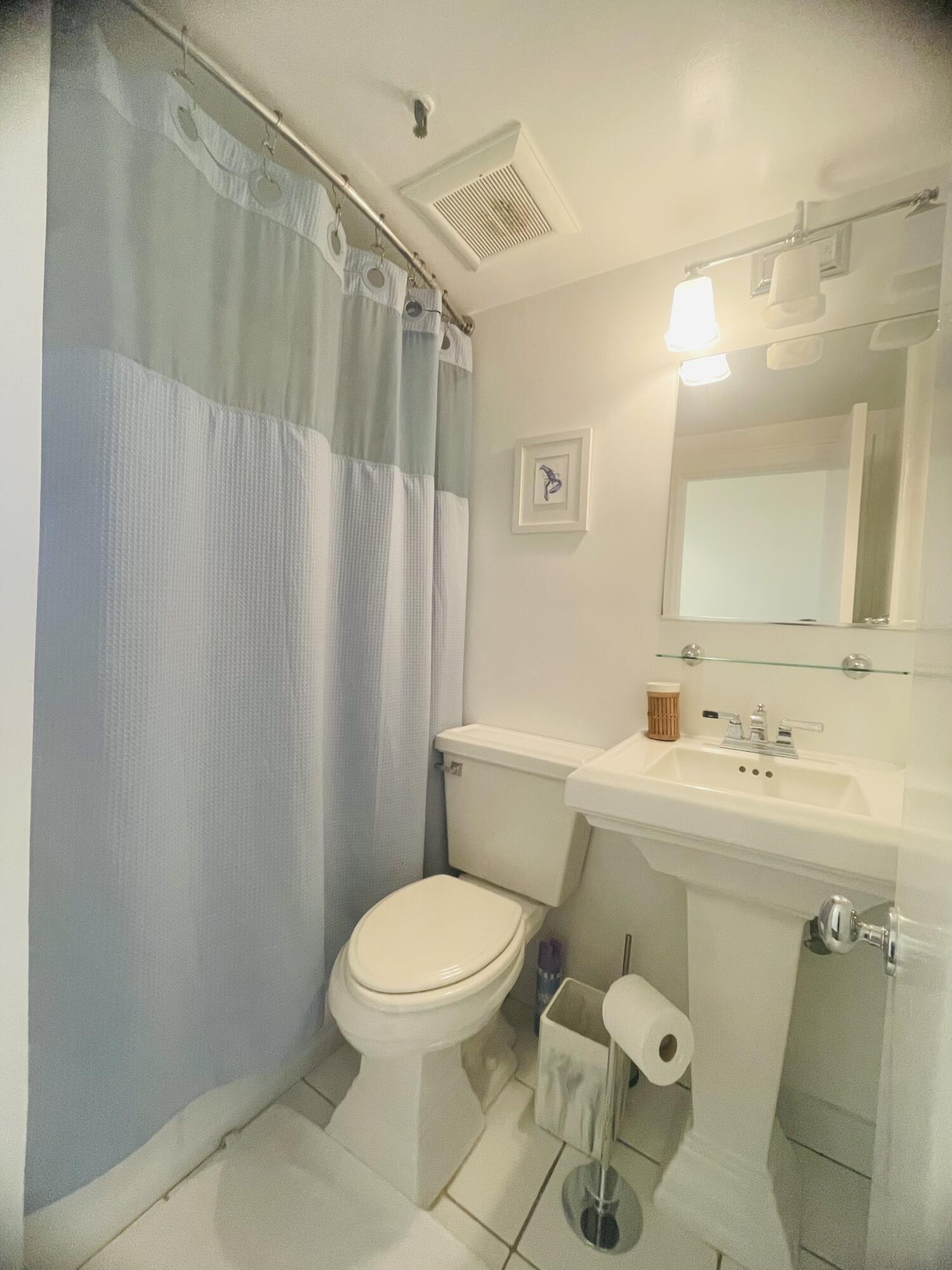 Image 4: Bathroom One