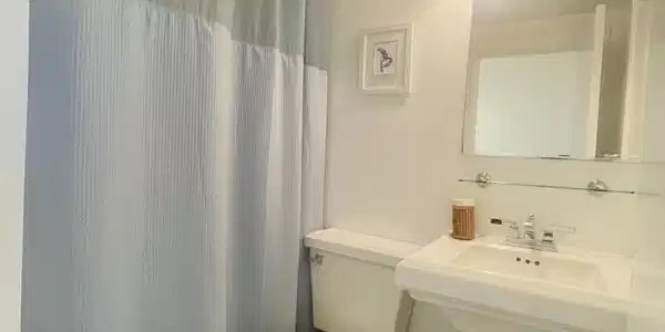 Image 4: Bathroom One