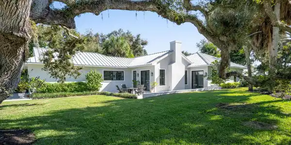 Image 3: 3-web-or-mls-506 Conn Way-3