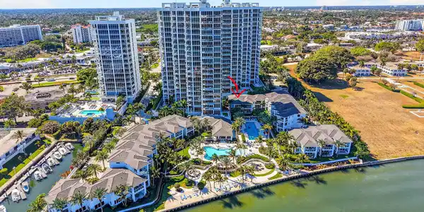 120 Water Club Court N