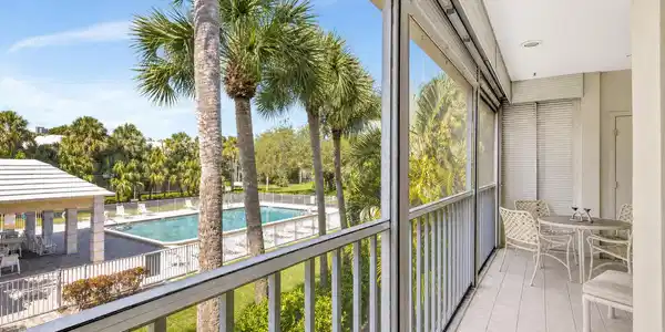 1600 SE Saint Lucie Boulevard SE