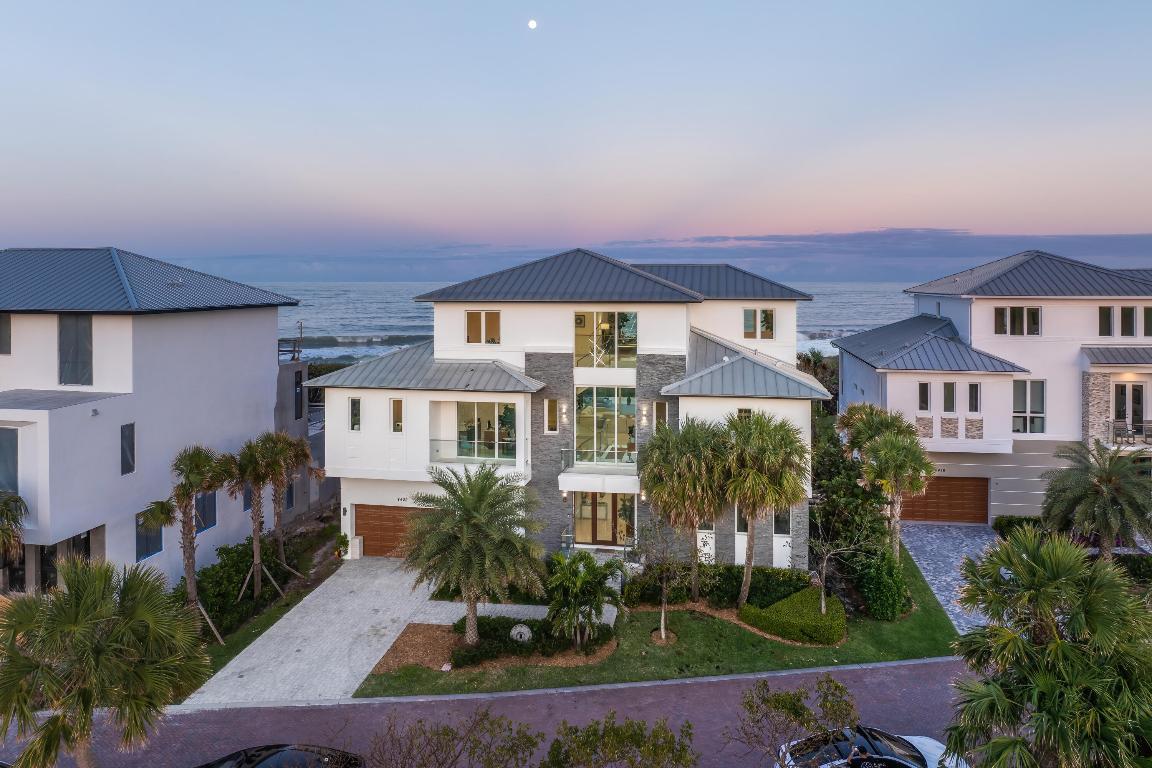 Image 1: 083-4422NorthHighwayA1A-FortPierce-FL-34