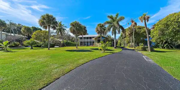 Image 2: 030-2315SIndianRiverDr-FortPierce-SMALL