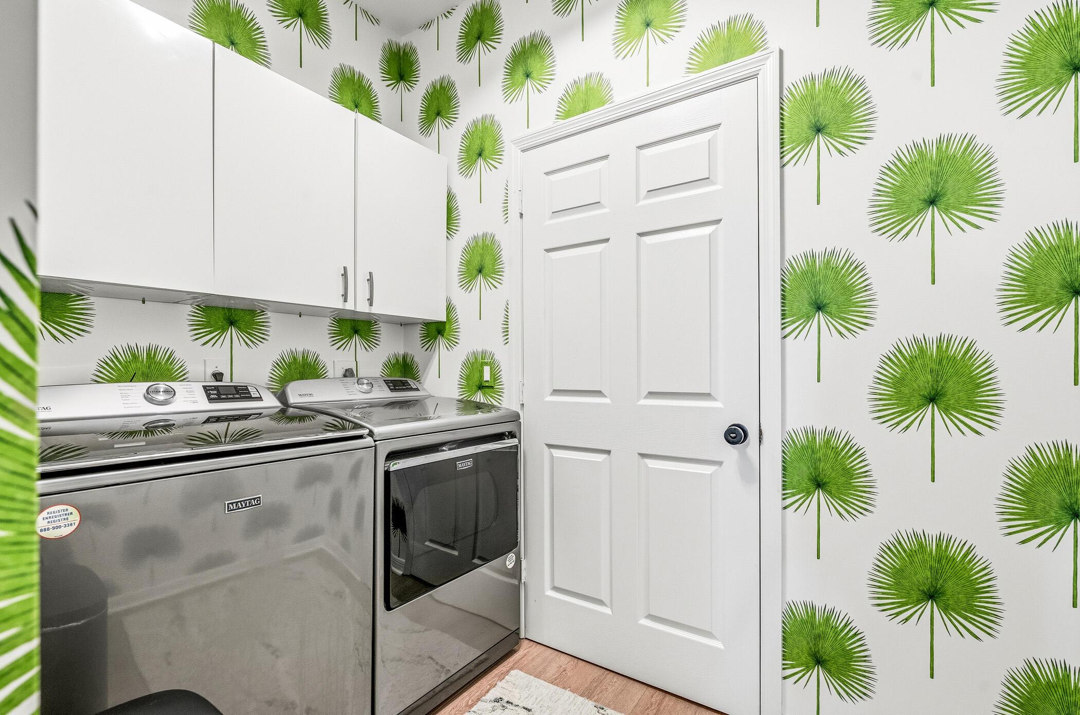 Image 4: 1753 Victoria Circle-2