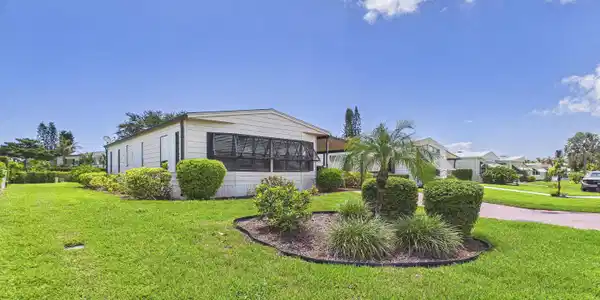 Image 3: Front Home View 3