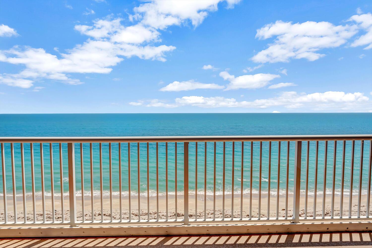 Image 2: 4160 N Hwy A1A Apt 1002A Fort-large-038-