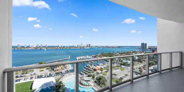 220 Lake Shore Drive