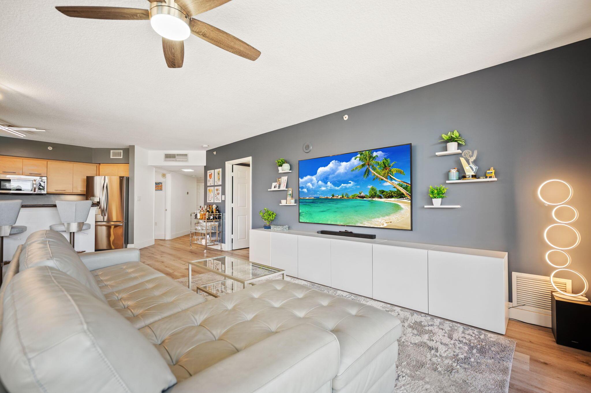 Image 3: 8-web-or-mls-2001-n-ocean-blvd-304