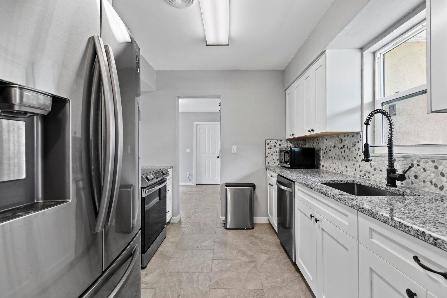 Image 1: Kitchen