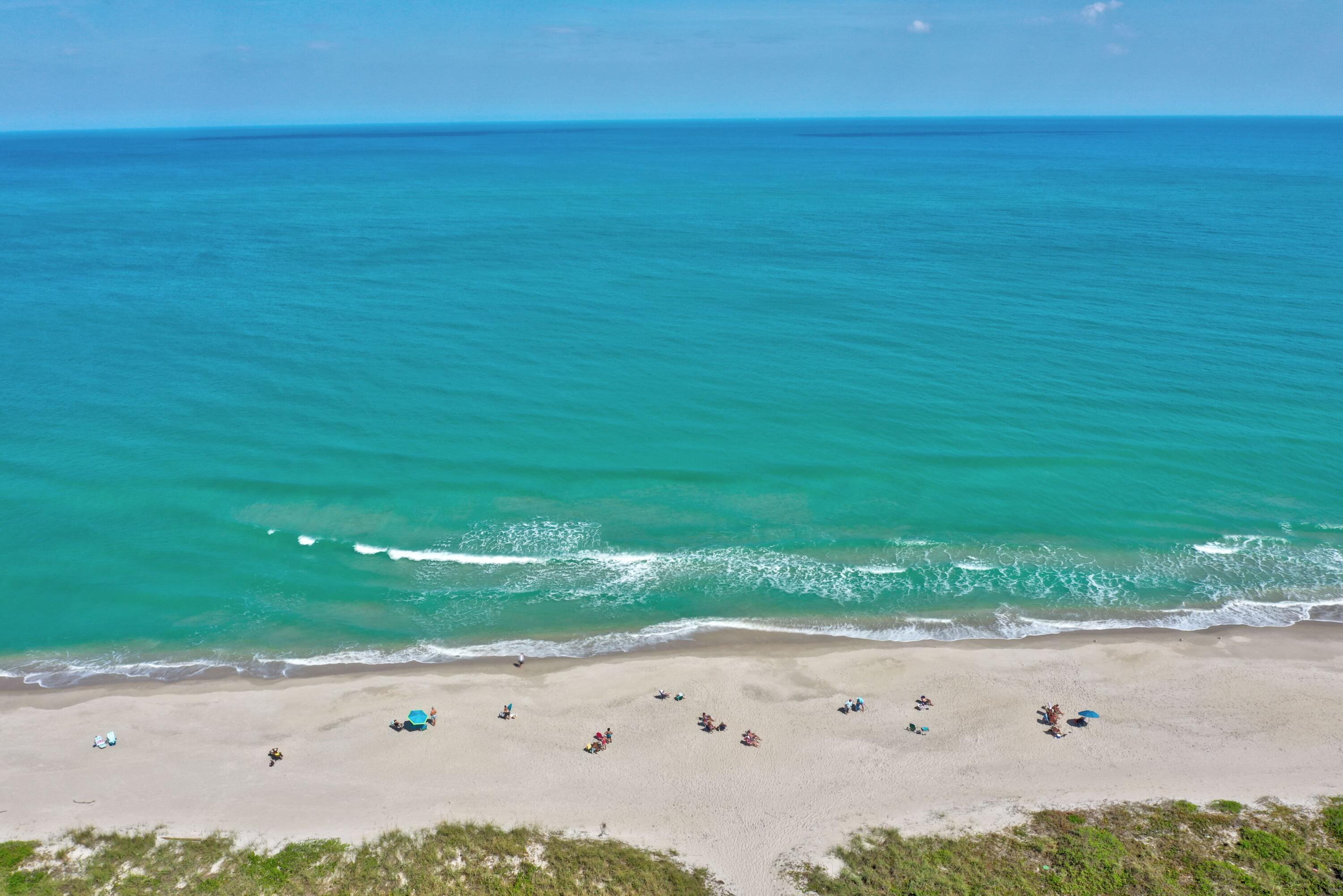 Image 2: PRIVATE DEEDED BEACH