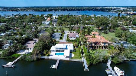 414 Beach Curve Road