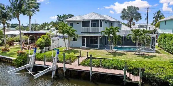 1599 SW Dyer Point Road