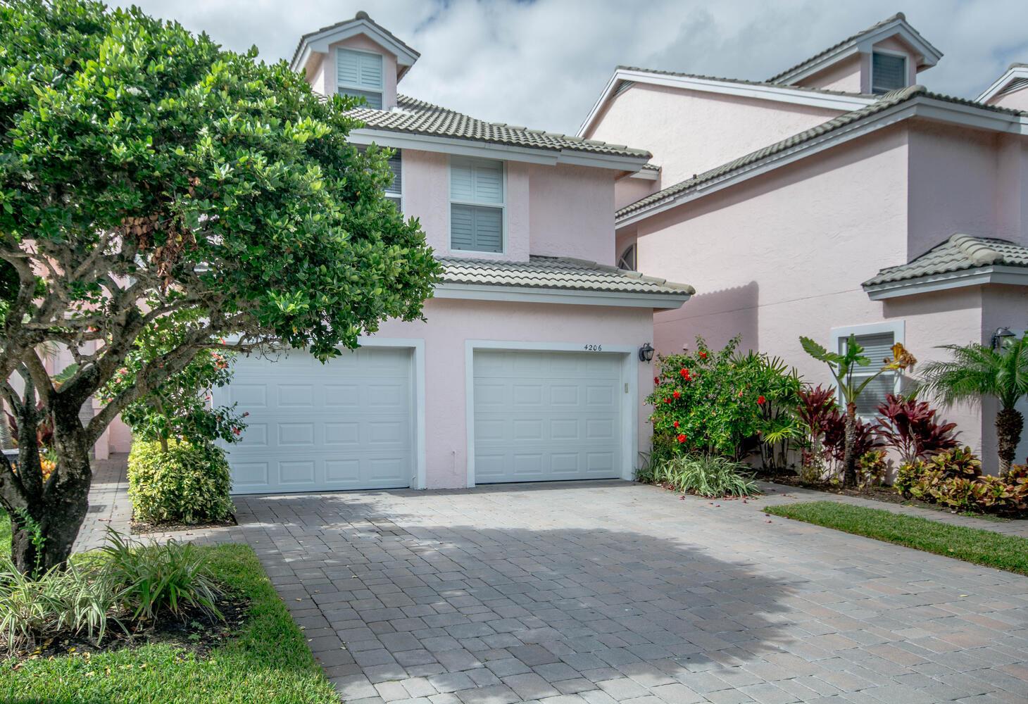 Image 2: 4205 Fairway Dr N Jupiter FL-large-036-0