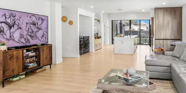 Image 3: 5