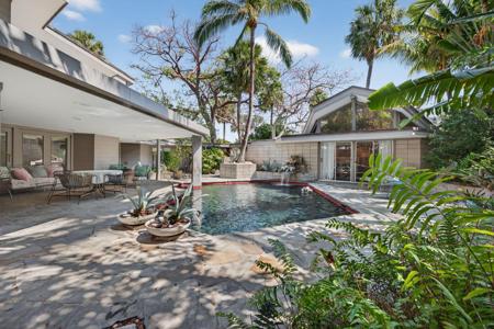 2040 Coral Reef Drive
