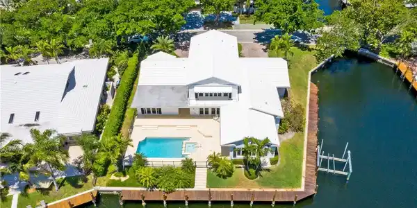 2 Compass Lane