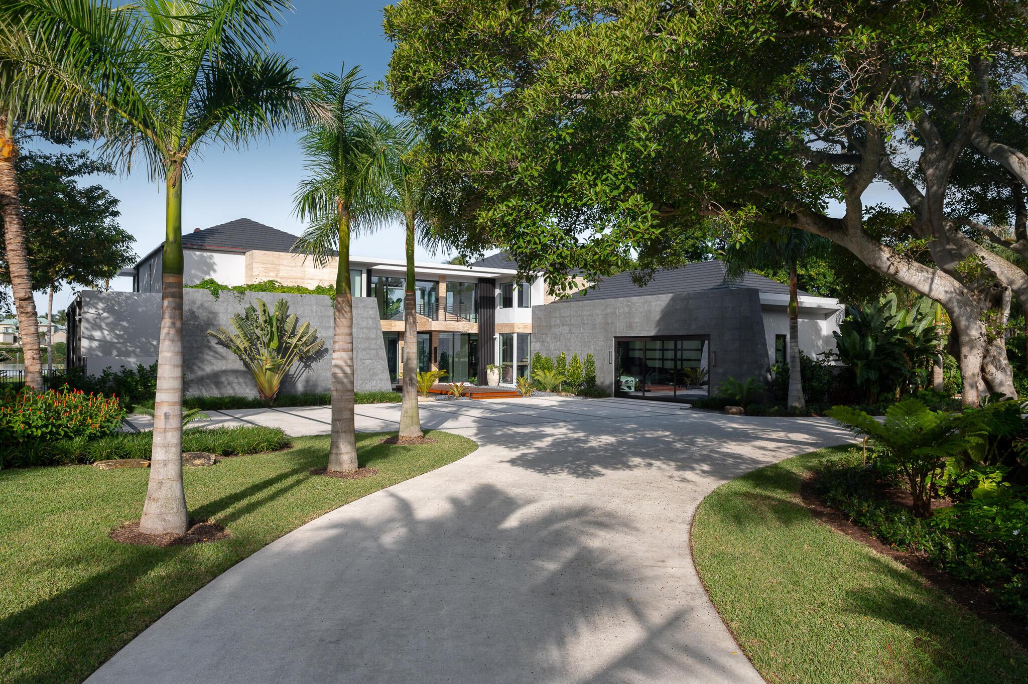 Image 4: 488 S Beach Rd, Jupiter Island, 33455-7