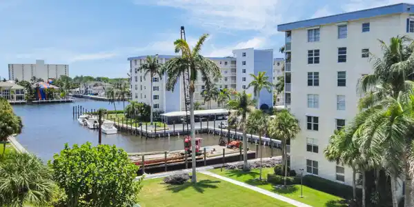 1 Harbourside Drive