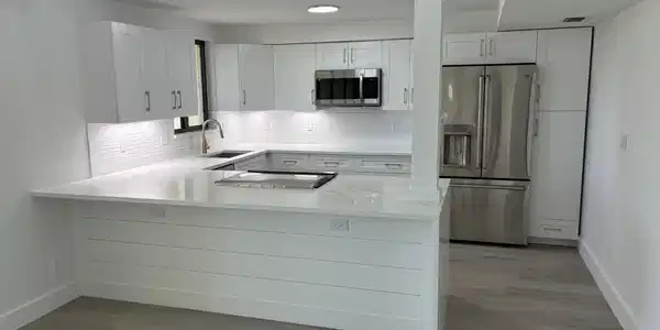 Image 2: Kitchen