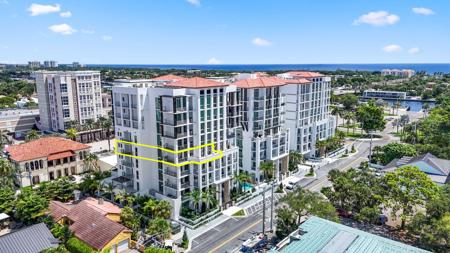 475 E Royal Palm Road