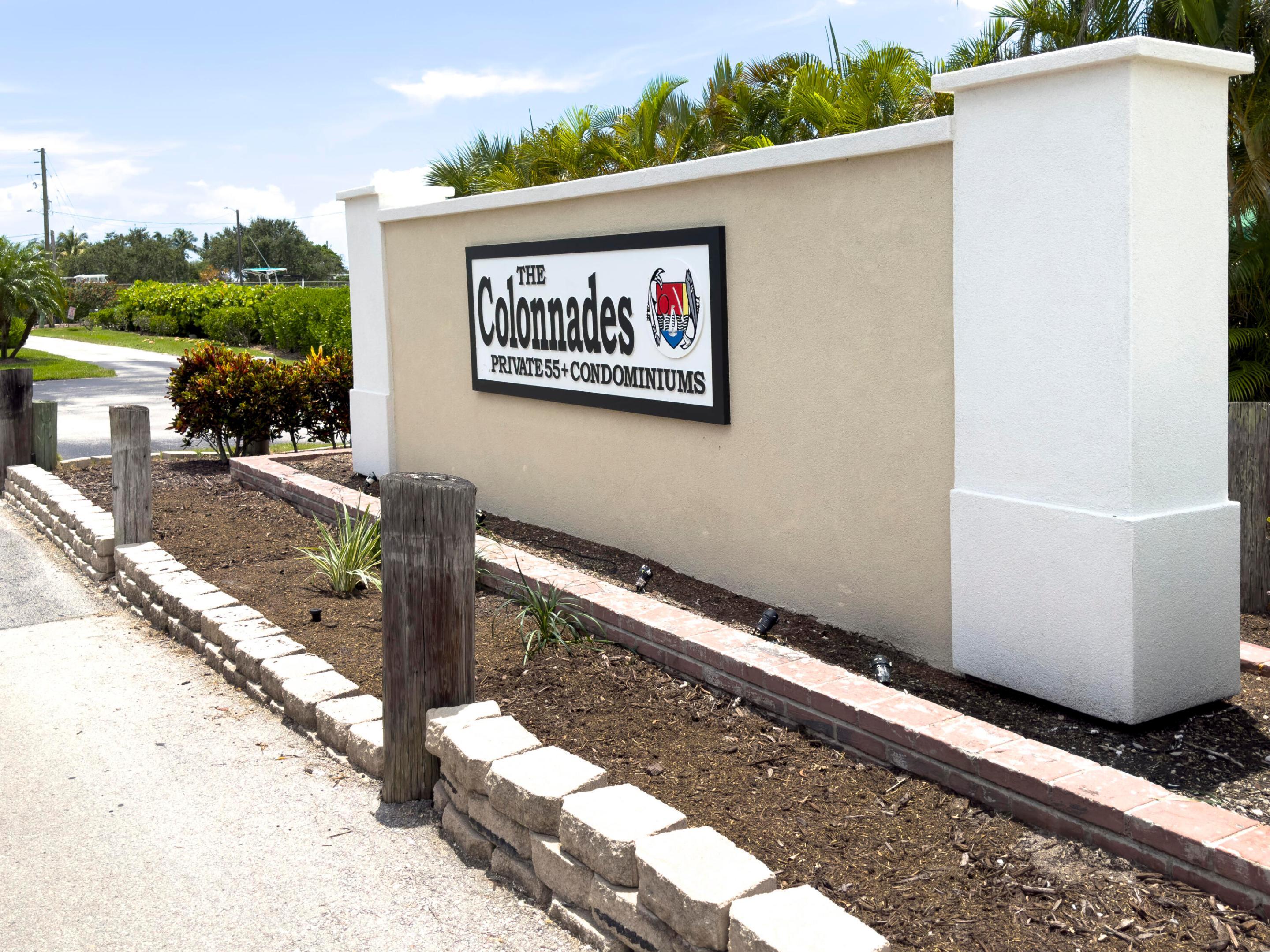 Image 3: Entrance