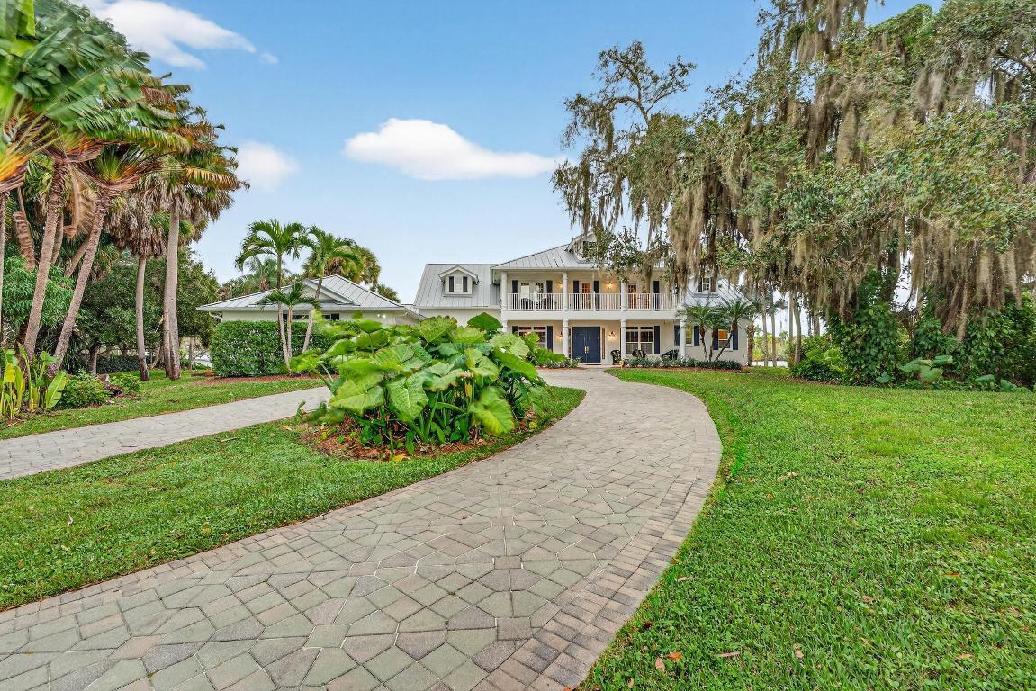 Image 3: 02Day-Front