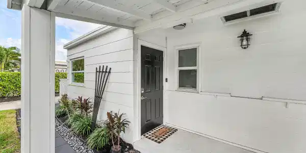Image 3: 004-124MayfieldRoad-Lantana-FL-33462-SMA