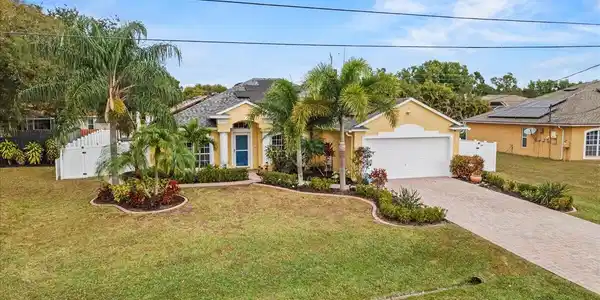 3215 SE West Snow Road