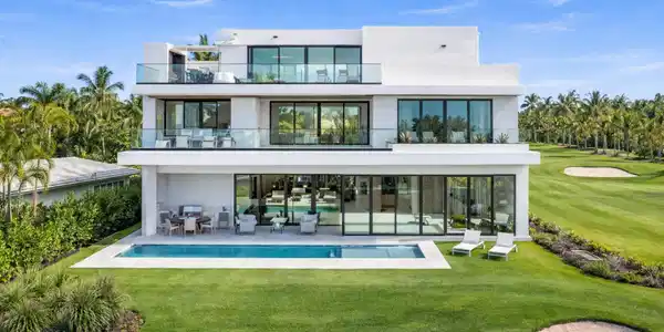 Image 3: golf_home_with_disclaimer