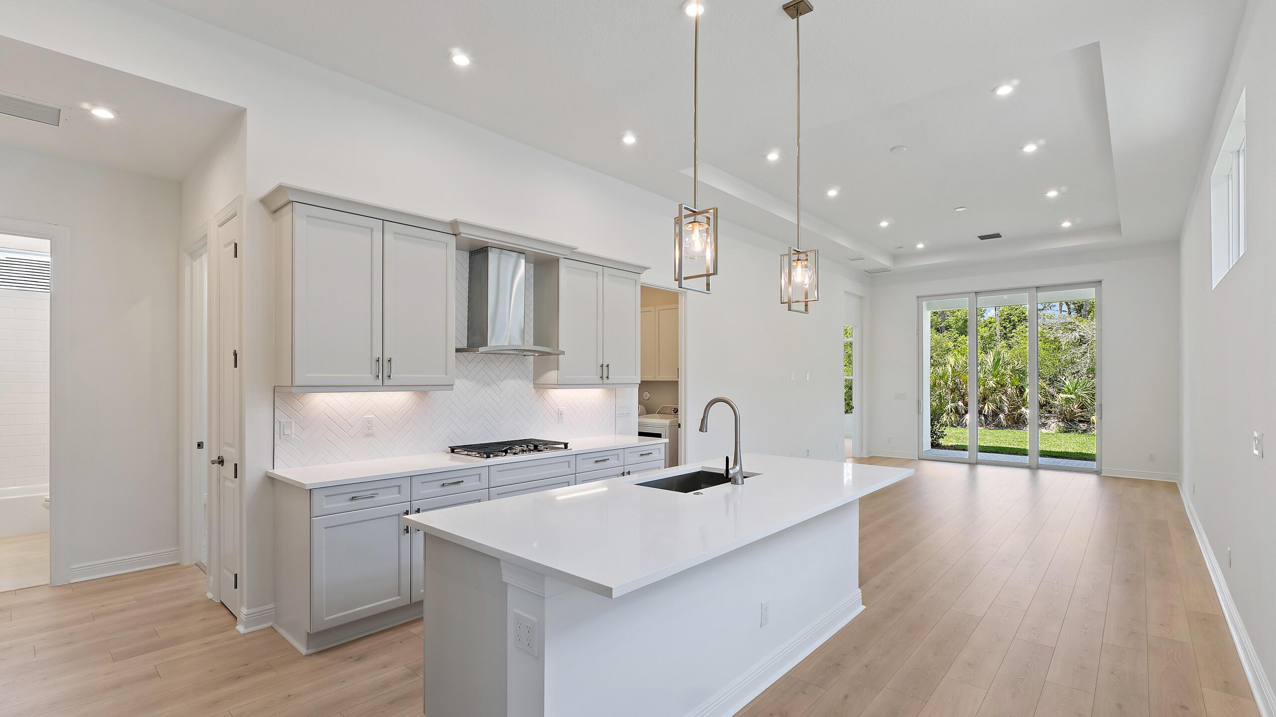 Image 2: 034-212SEViaSangro-PortSaintLucie-FULL