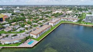 2936 Lake Shore Drive