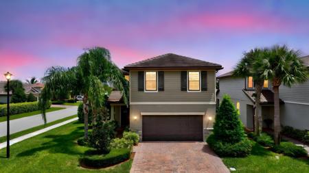 593 SE Monet Drive