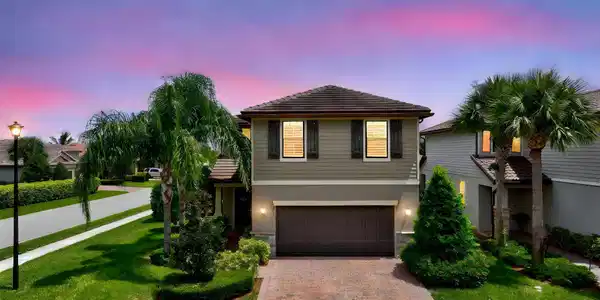 593 SE Monet Drive