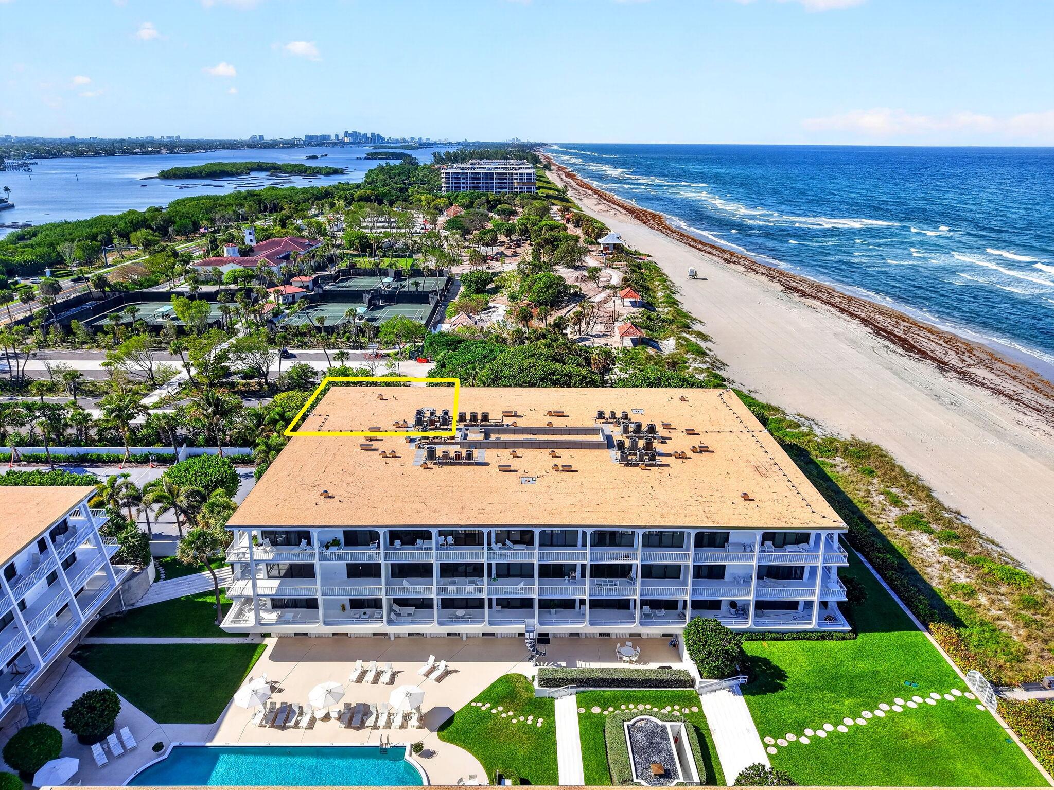 Image 3: The newly renovated Phipps Ocean Park Tennis Cente