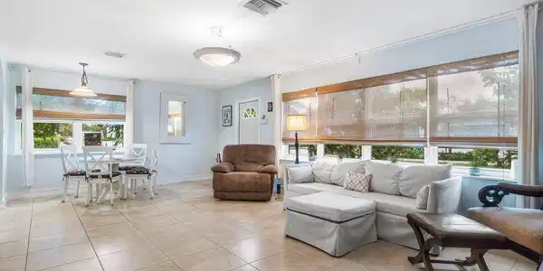 1401 N J Terrace