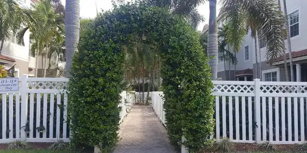 Image 3: Entrance