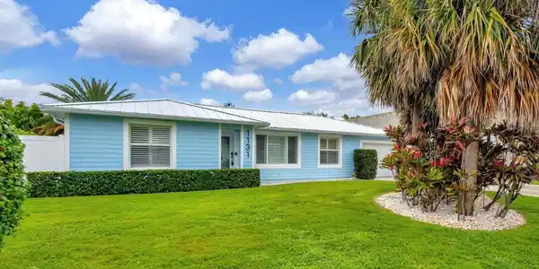 1311 Surf Road