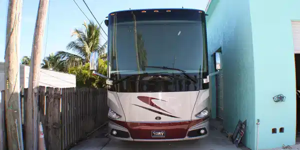 Image 3: 45' RV
