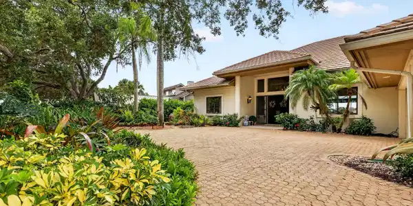 Image 4: 6-web-or-mls-5P1A2757