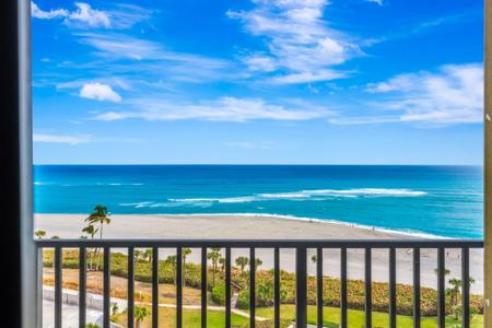 300 Ocean Trail Way