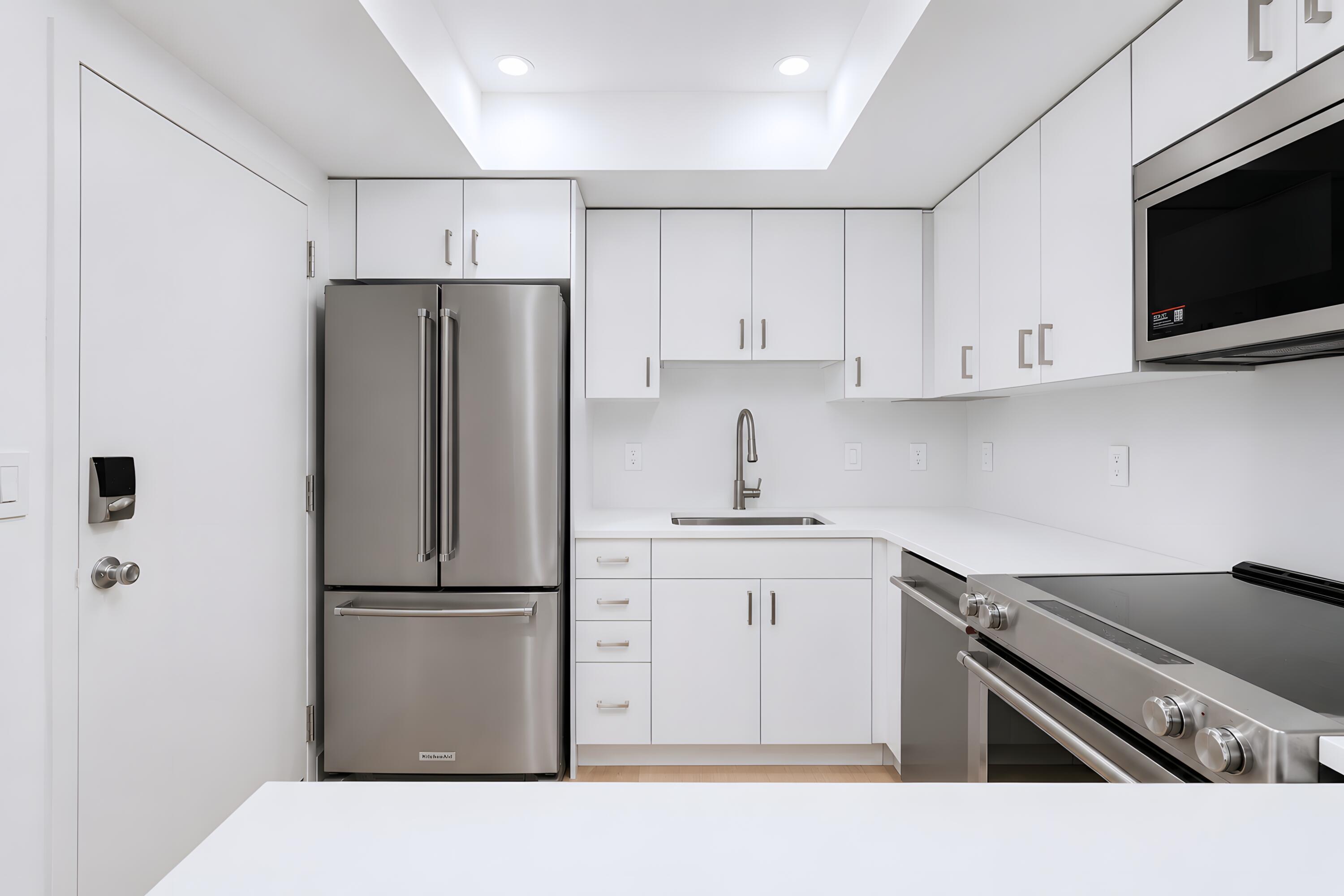 Image 2: Kitchen