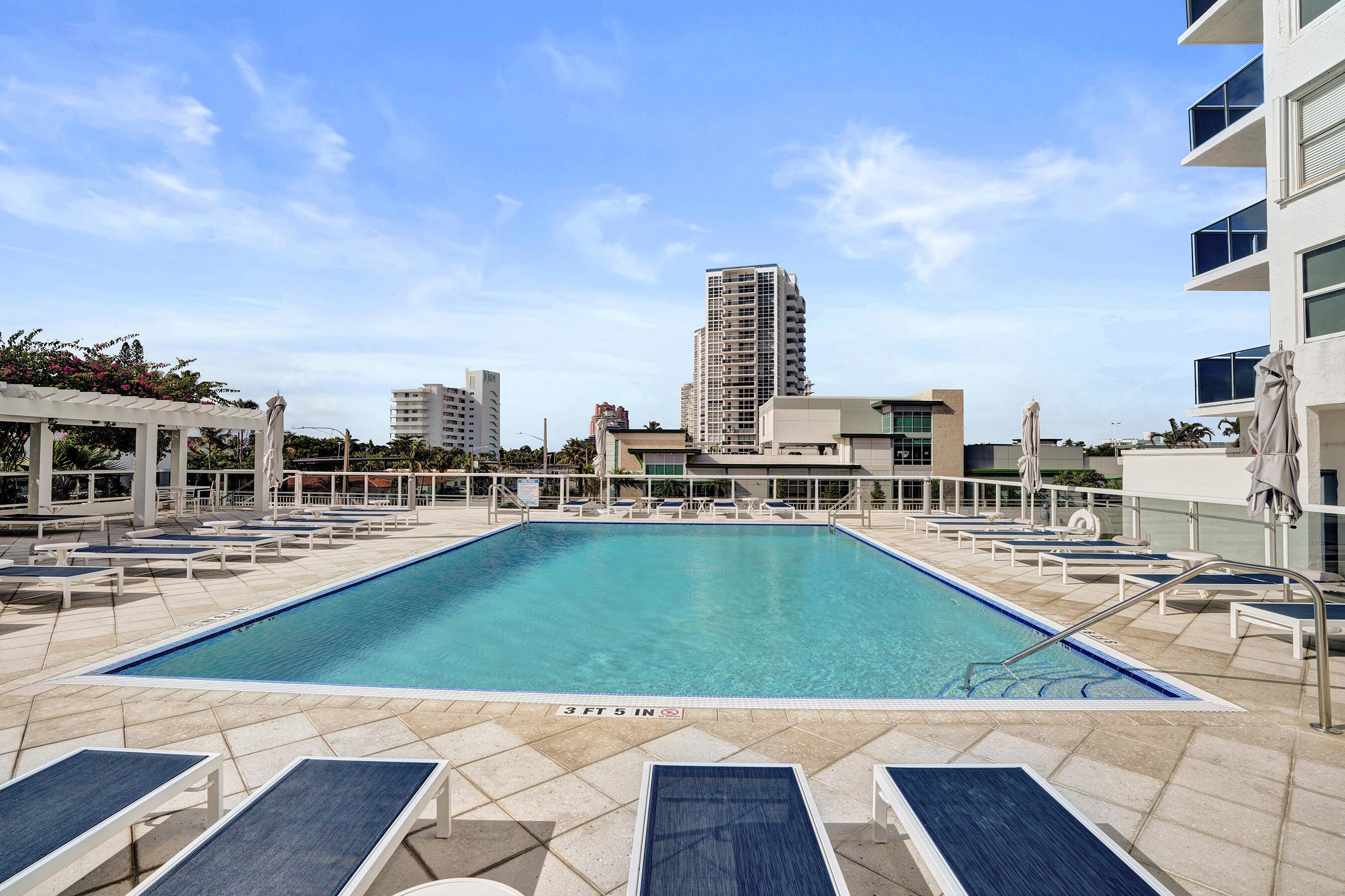 Image 4: Fabulous Pool Deck with deck furnit;ure for everyo