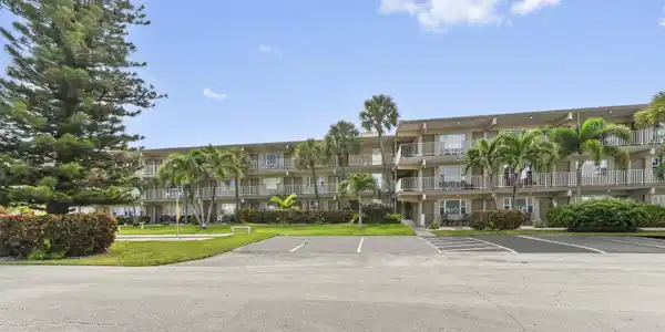 3200 NE 7th Court